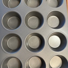 お話中……カップケーキ型　パンこね台の画像