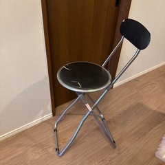 折りたたみパイプ椅子　差し上げます