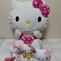 キティちゃん　特大ぬいぐるみ＆ミニぬいぐるみ3個セット