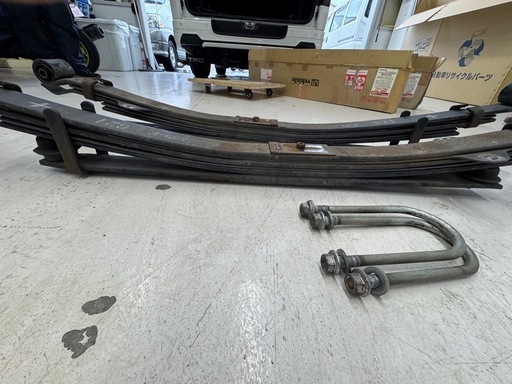 ハイエーススーパーGL200系増しリーフ