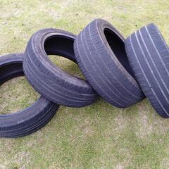 225/45R18 タイヤの画像