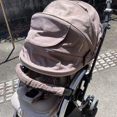 コンビ combi ベビーカーの画像