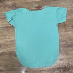 UNIQLO ミントグリーン Tシャツ Mサイズ