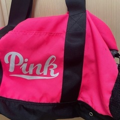 PINKヴィクトリアシークレット　ボストンバッグの画像