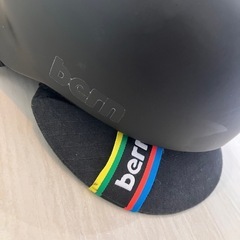 バーン　子供　ヘルメットの画像