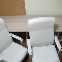 IKEA　椅子２脚　机　セット