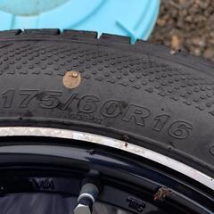175/60R16 スタッドレスタイヤホイールセットの画像
