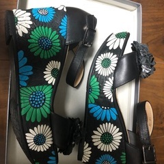 サンダル Carissimoalte 22cm センチ 花柄　黒...