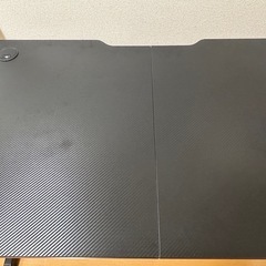 ゲーミングデスク　中古　真ん中で切り替えありの画像