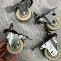 ナイロンキャスター　四輪セット　ストッパー付き