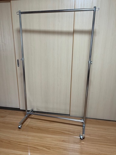 業務用 ハンガーラック かなりキレイ