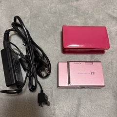 Fujifilm FinePix Z5 コンパクトデジタルカメラ　デジカメの画像