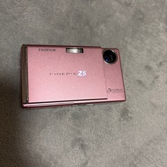 Fujifilm FinePix Z5 コンパクトデジタルカメラ　デジカメの画像