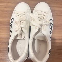 ReZARD スニーカー　38cm 白　の画像