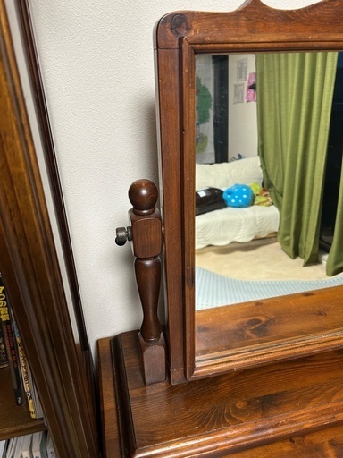 さらにさらに値下げ！元値15万円！あんどオマケでタンスもうワンセットつけます！家具のフジ　15万円のドレッサー　さらに値下げしました！