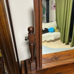 さらにさらに値下げ！元値15万円！あんどオマケでタンスもうワンセットつけます！家具のフジ　15万円のドレッサー　さらに値下げしました！の画像
