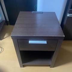 ブラウン　サイドテーブル