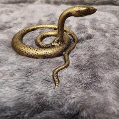 蛇の置物の画像