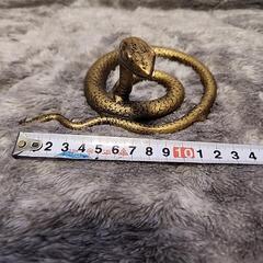 蛇の置物の画像