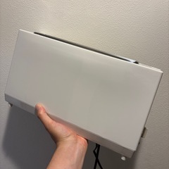 ツインバード ポップアップトースター 2枚焼き 薄型11cm 焼き色無段階調節 4枚切りまで対応 コンパクト ベーグル 山型パン 冷凍パンモード搭載 ホワイト TS-D404Wの画像