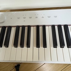 電子ピアノ　CASIO PX-S1000の画像