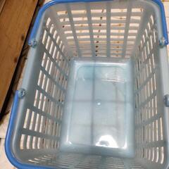 プラスチックカゴ Plastic basket