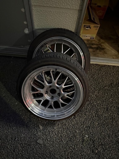 18インチアルミホイール4本