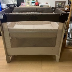 ココネル　ベビーベッド　アップリカ