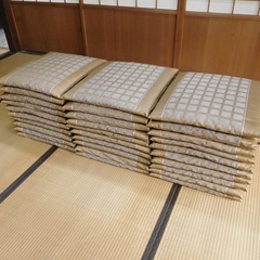 座布団　まとめ売り　３０枚の画像