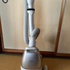日立コード式掃除機