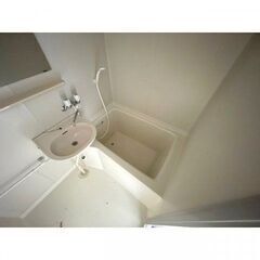 😍初期費用5万円のみ🔶フリーレント1ヶ月⭐️敷・礼ゼロ！🔶即入居可⭐️ネット使用料不要🔶上越線「井野」駅 徒歩5分⭐️駐車場1台税別1,000円（先着順）！🔶⭐️バストイレ別🔶🔷外国人不可🔷 − 群馬県