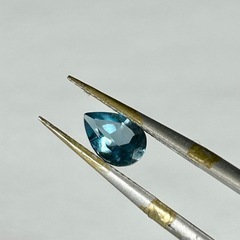 天然石 ロンドンブルートパーズ 0.83ct マダガスカル産 ルースの画像