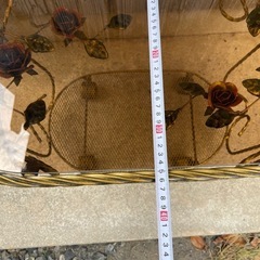 No.９５　RENAISSANCE サイドテーブル ゴールド 薔薇 棚付き コーヒーテーブル 　の画像