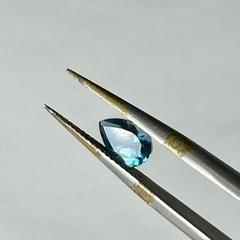 天然石 ロンドンブルートパーズ 0.84ct マダガスカル産 ルースの画像