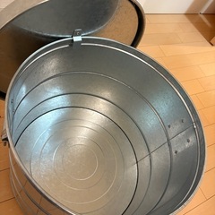 米びつ 米櫃 トタンの画像