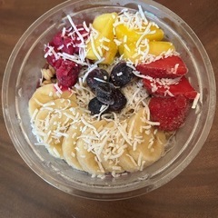 🍓✨大人気アサイーボウル販売中✨🍌 1300円
