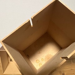 木製ゴミ箱の画像