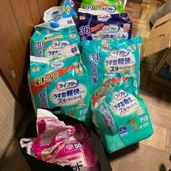 大人　オムツ