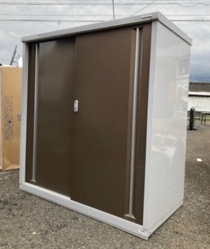 倉庫　物置　イナバ物置