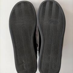 GU　黒スニーカーの画像