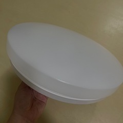 LEDシーリングライト　リモコン付き　8〜10畳
