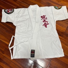 空手着　守礼堂