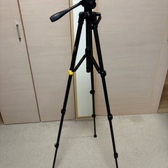 カメラ三脚