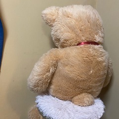 大きなくまのぬいぐるみの画像