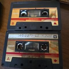 後日再開予定カセットテープとケースの画像