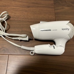 Panasonic パナソニック ヘアドライヤー イオニティ 白...
