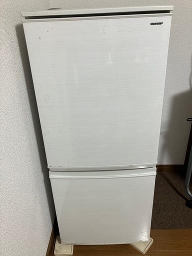 冷蔵庫　SHARP 137L