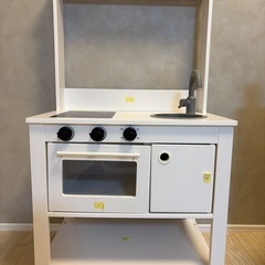 IKEA おままごとキッチンの画像