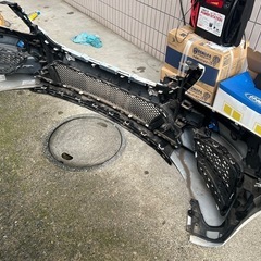 w222メルセデスベンツ純正フロントバンパークリスタルダイヤモンドの画像