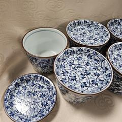 🌟20％引き中【新品】レトロでカワイイ！山万 唐草 薬味皿付き そばちょこ

の画像